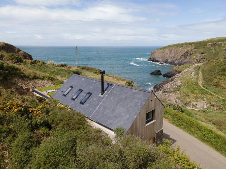 Cliff-Top Cottage On Coast Path W/Panoramic Views Trevine Exterior foto