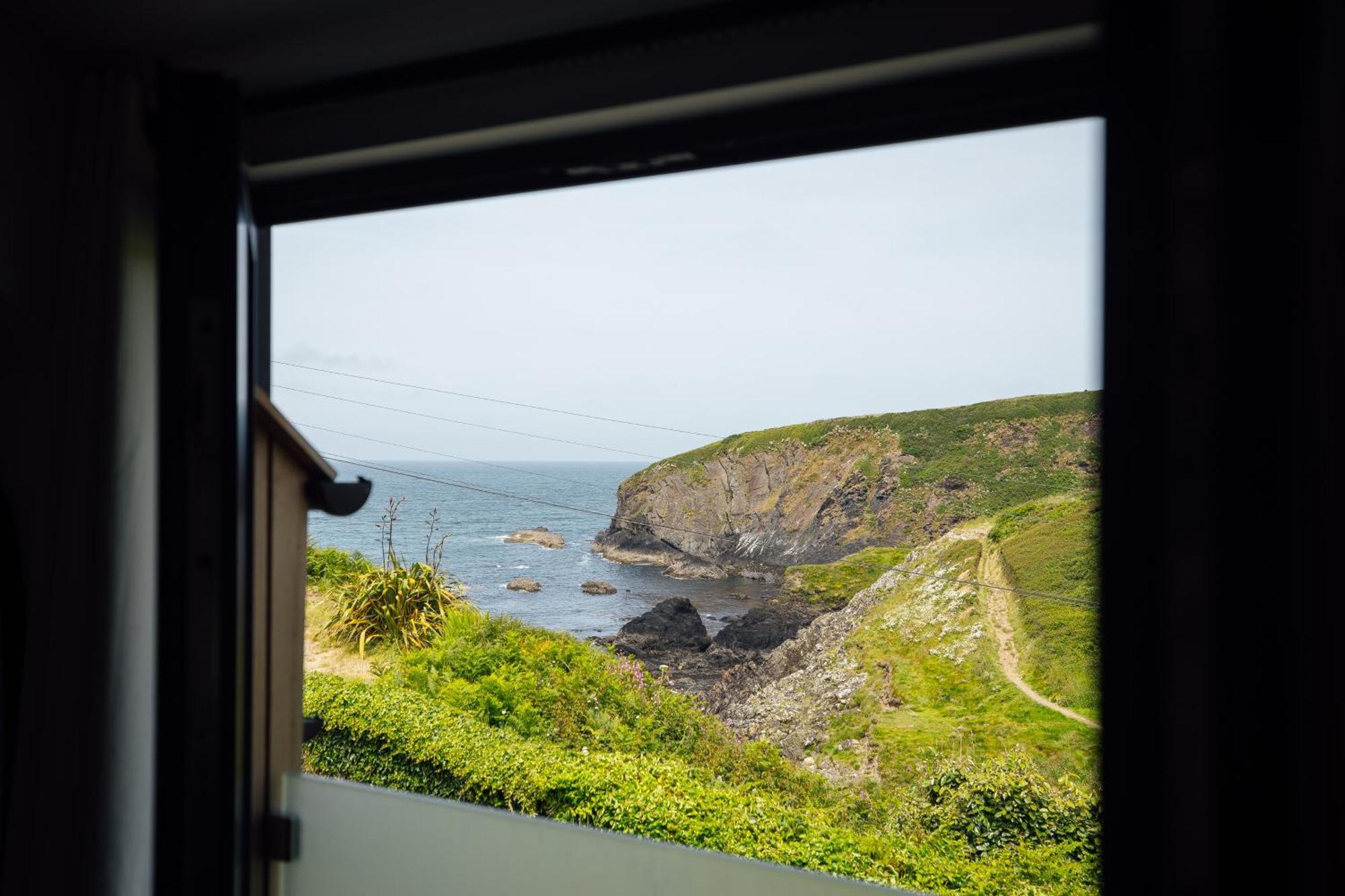 Cliff-Top Cottage On Coast Path W/Panoramic Views Trevine Exterior foto